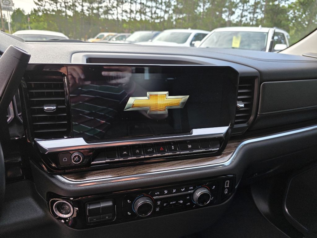 2024 Chevrolet Silverado 1500 Image 14