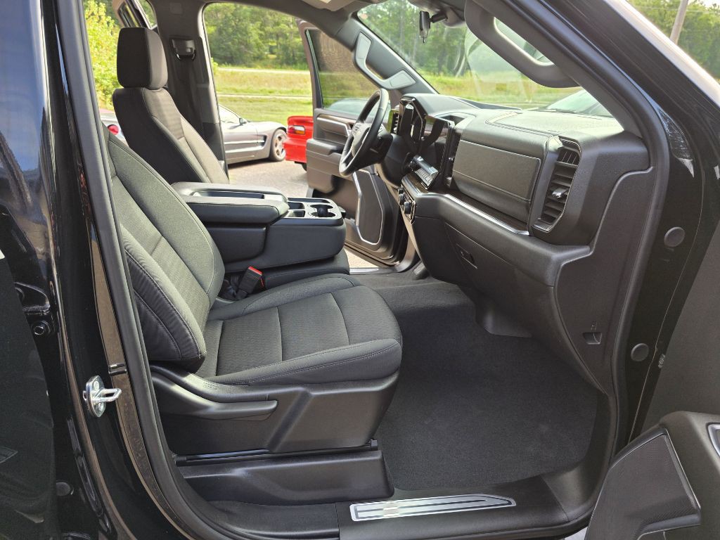2024 Chevrolet Silverado 1500 Image 26