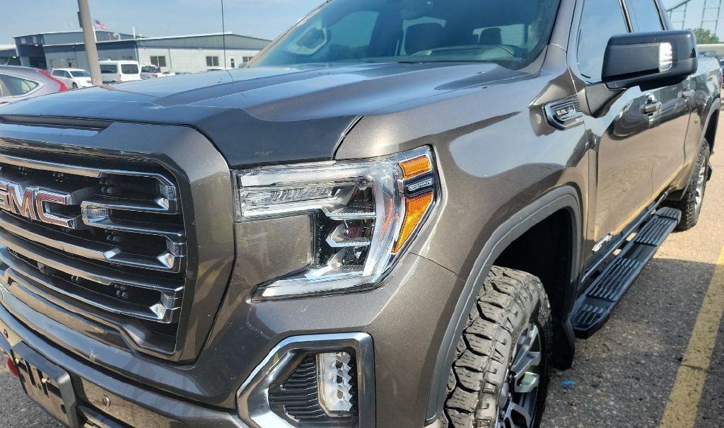 2019 GMC Sierra Image 1