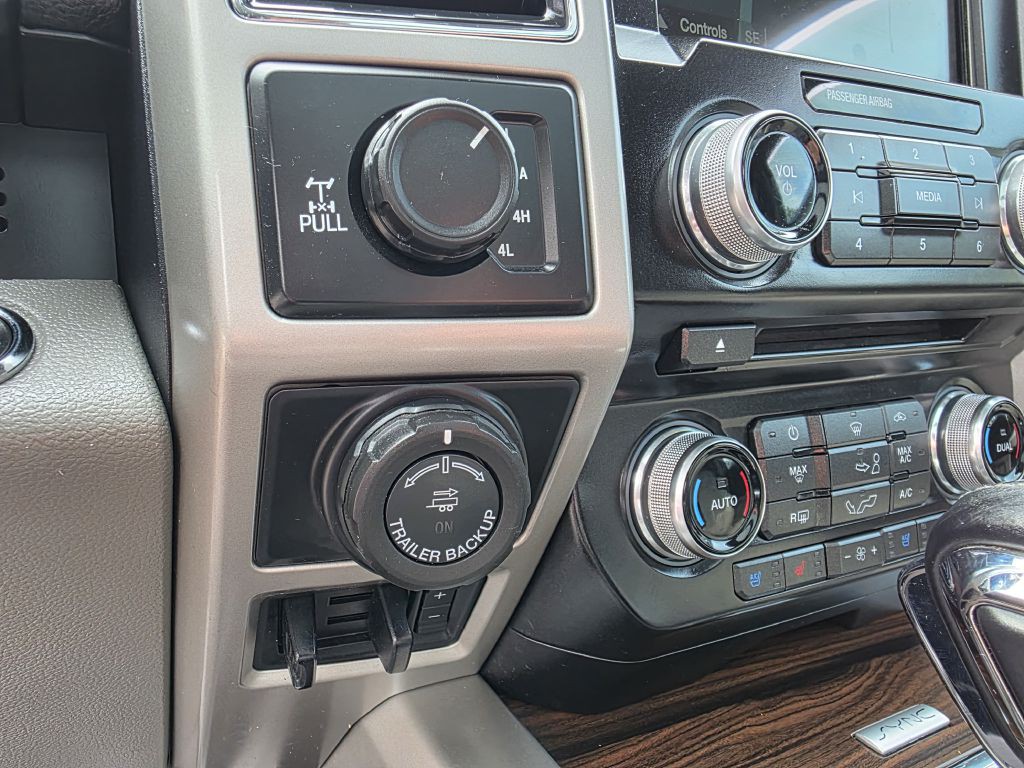 2017 Ford F-150 Image 16