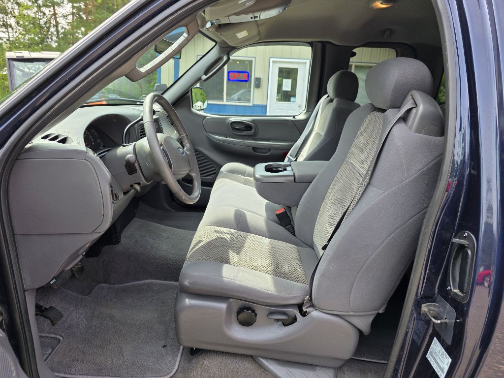 2003 Ford F-150 Image 11