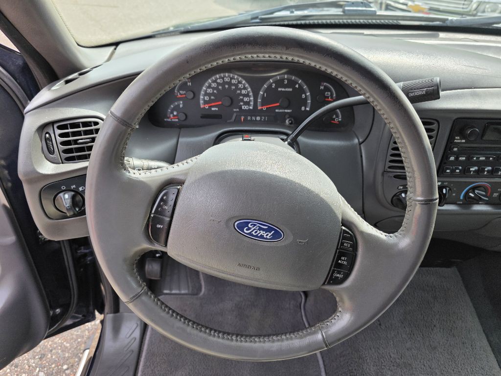 2003 Ford F-150 Image 12