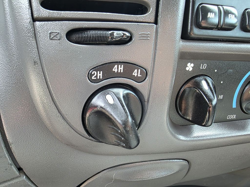 2003 Ford F-150 Image 14