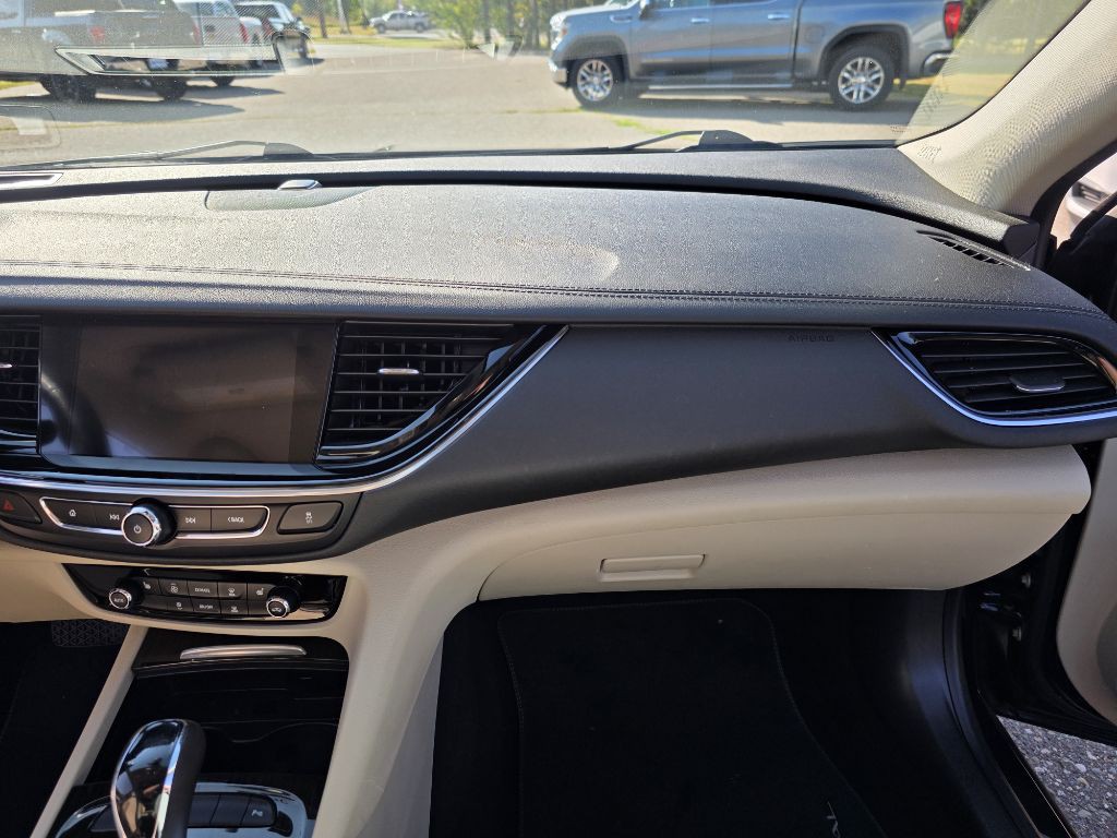 2018 Buick Regal Image 26