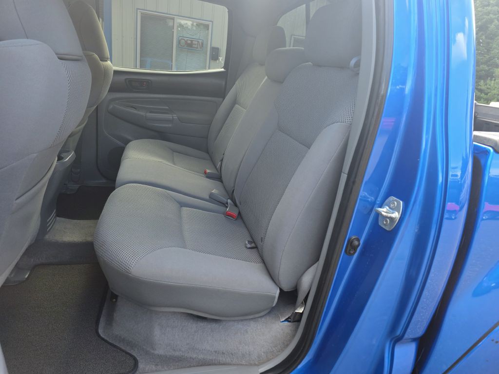 2011 Toyota Tacoma Image 23