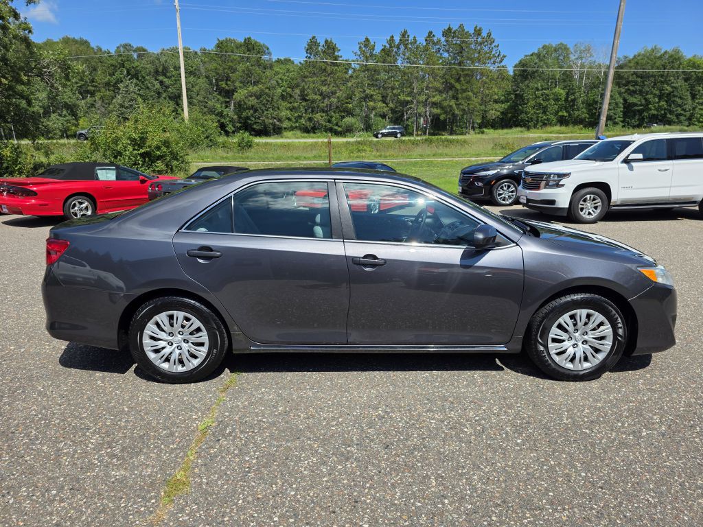 2012 Toyota Camry Image 7