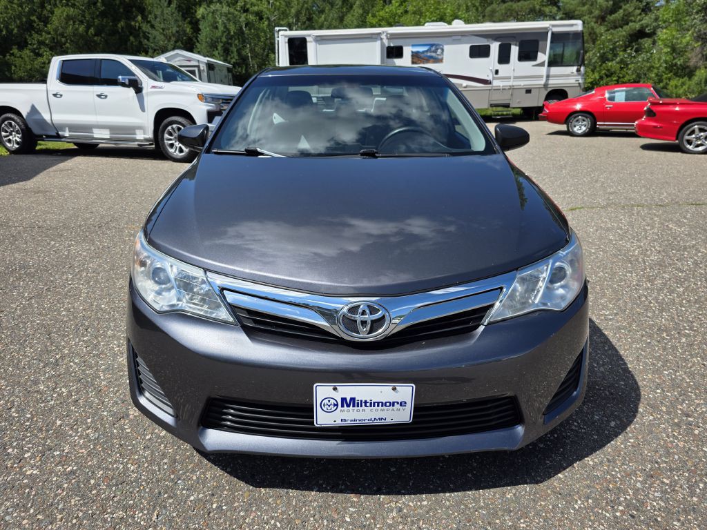2012 Toyota Camry Image 9
