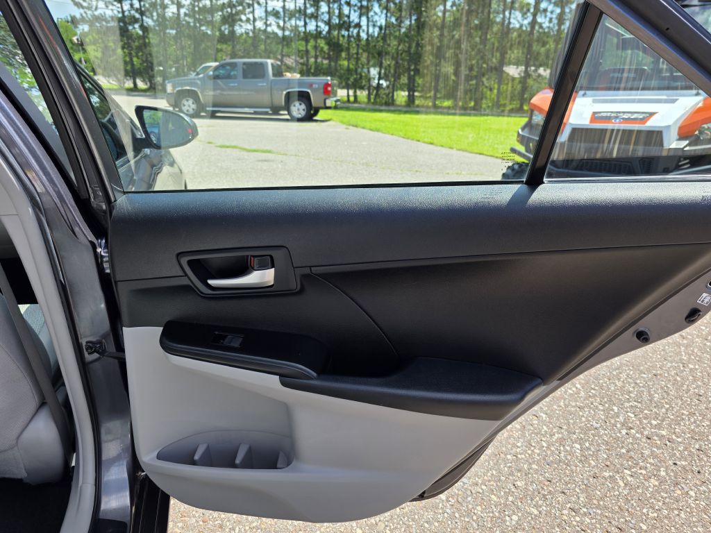 2012 Toyota Camry Image 20