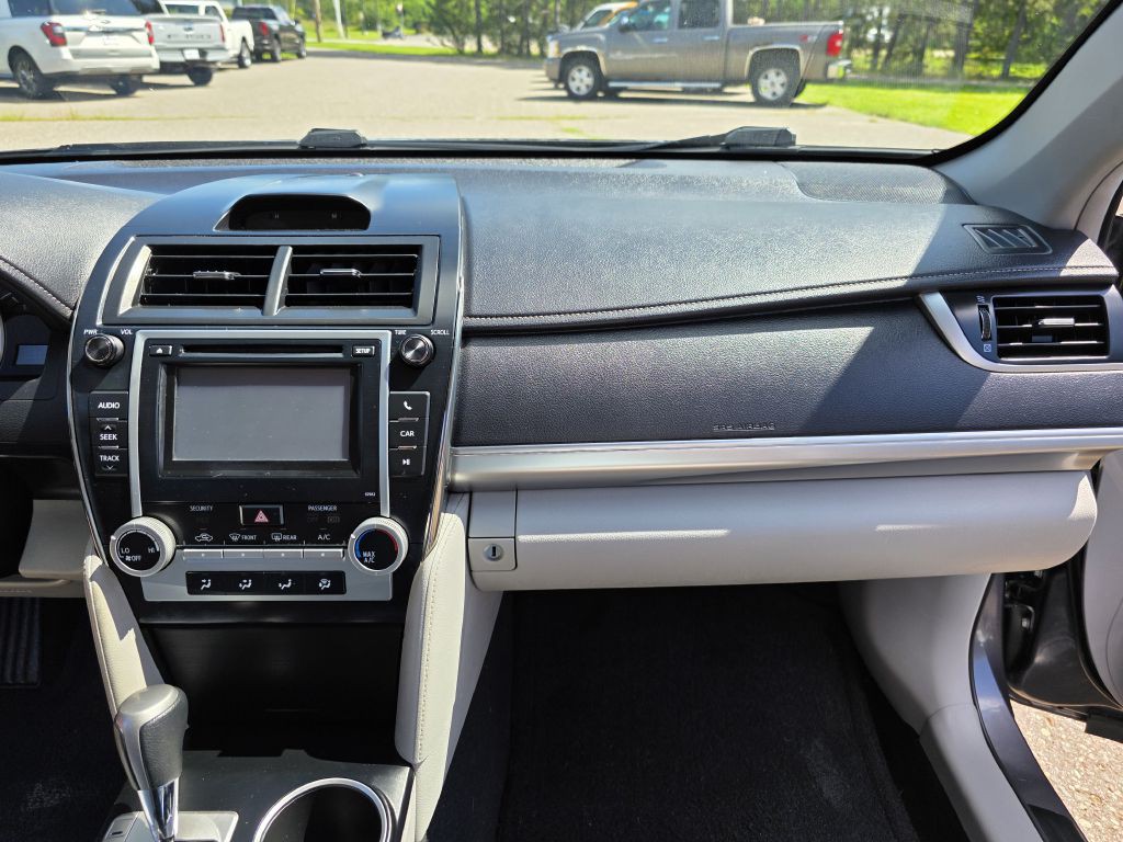 2012 Toyota Camry Image 22