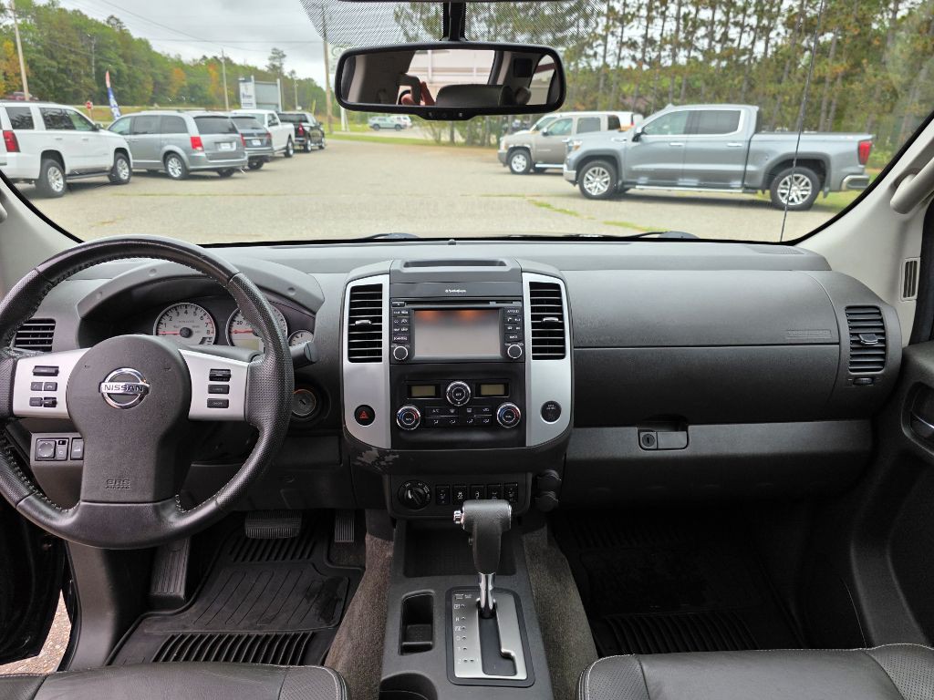 2015 Nissan Frontier Image 23