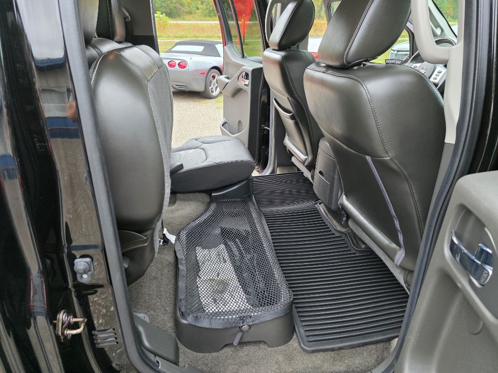 2015 Nissan Frontier Image 27