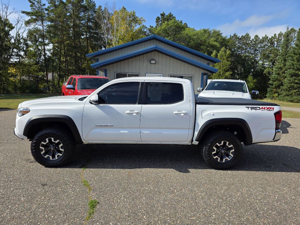 2019 Toyota Tacoma Image 3