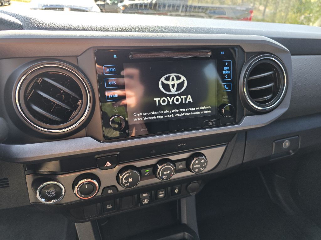 2019 Toyota Tacoma Image 14