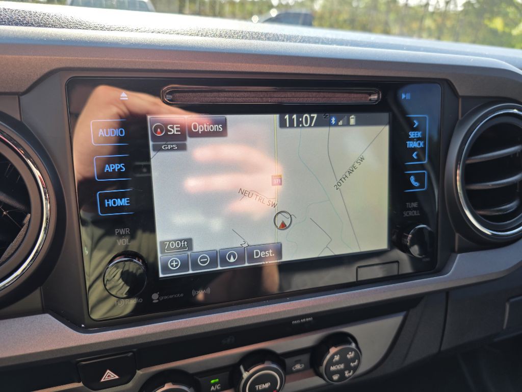 2019 Toyota Tacoma Image 15
