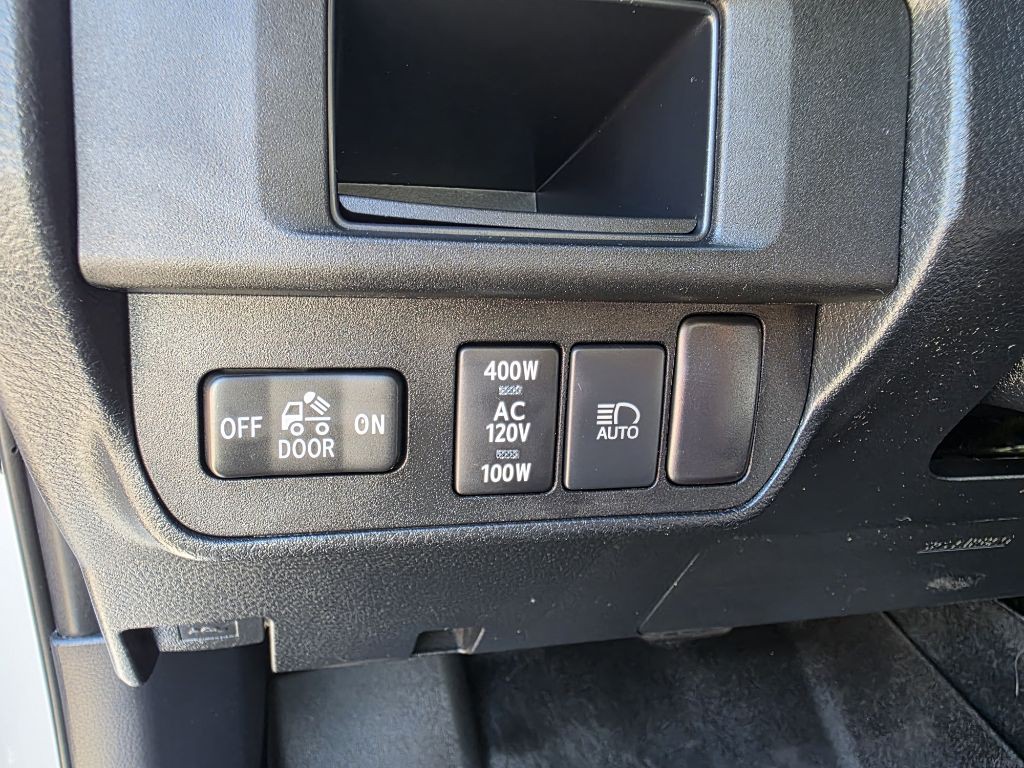 2019 Toyota Tacoma Image 20