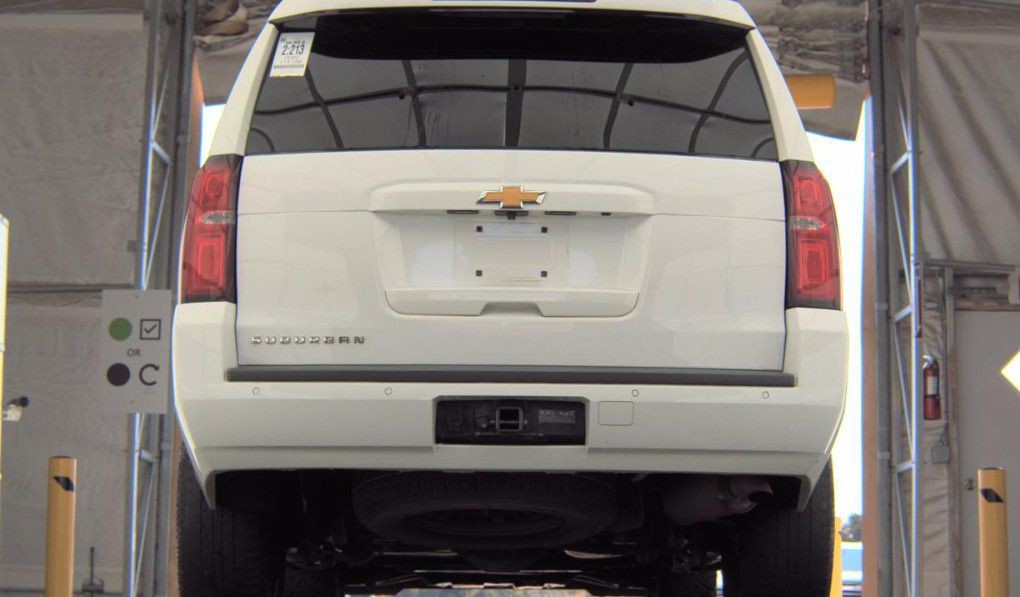 2020 Chevrolet Suburban Image 4