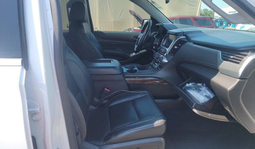 2020 Chevrolet Suburban Image 15