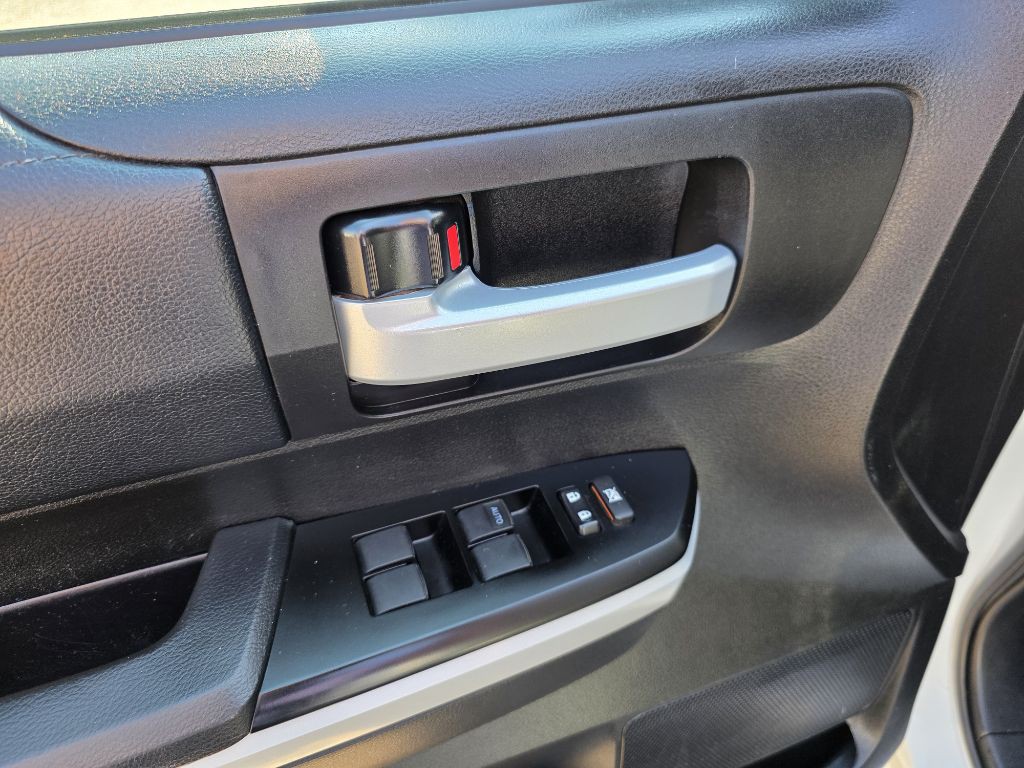 2021 Toyota Tundra Image 12