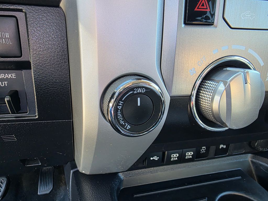 2021 Toyota Tundra Image 17