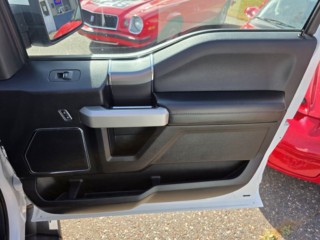 2016 Ford F-150 Image 28