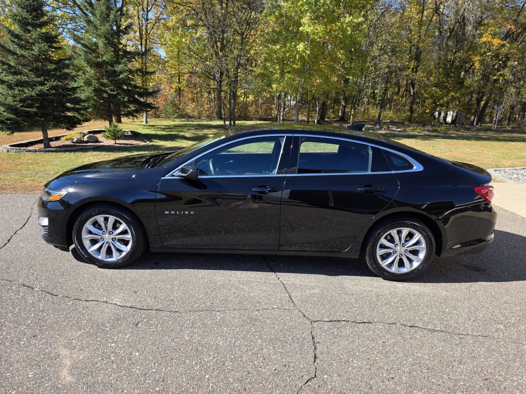 2019 Chevrolet Malibu Image 3