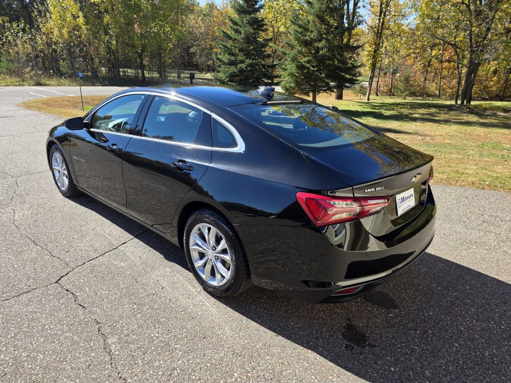 2019 Chevrolet Malibu Image 4