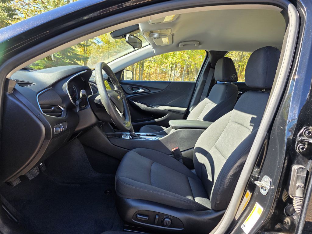 2019 Chevrolet Malibu Image 11