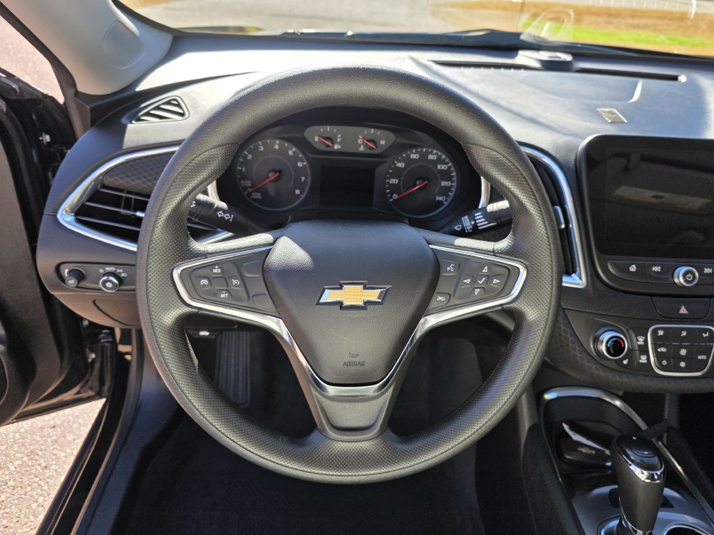 2019 Chevrolet Malibu Image 12