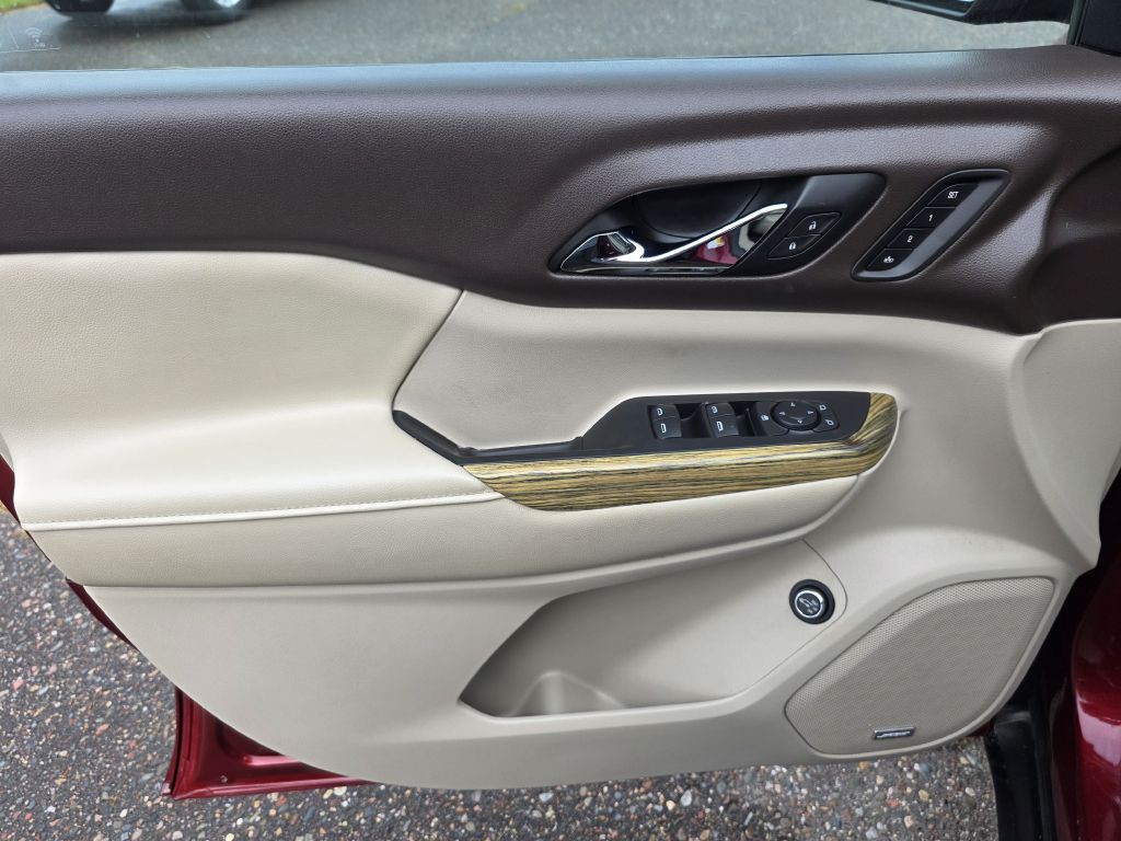 2018 GMC Acadia Image 11