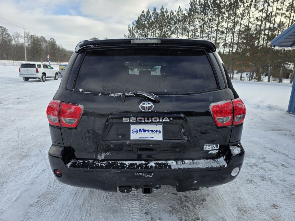 2016 Toyota Sequoia Image 5