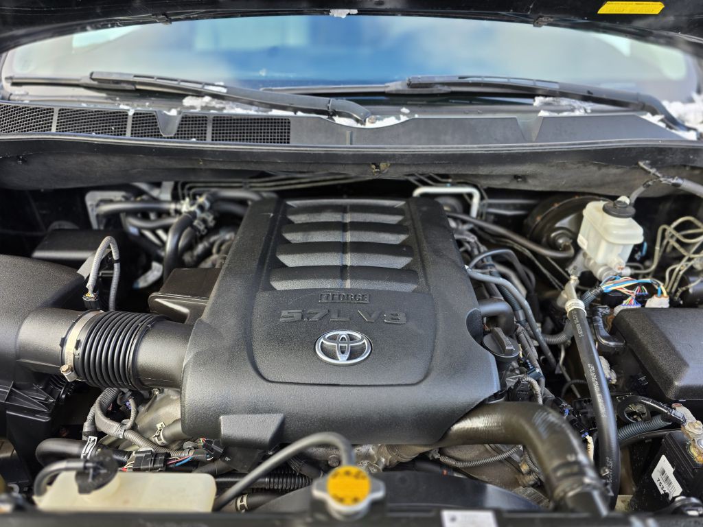 2016 Toyota Sequoia Image 36