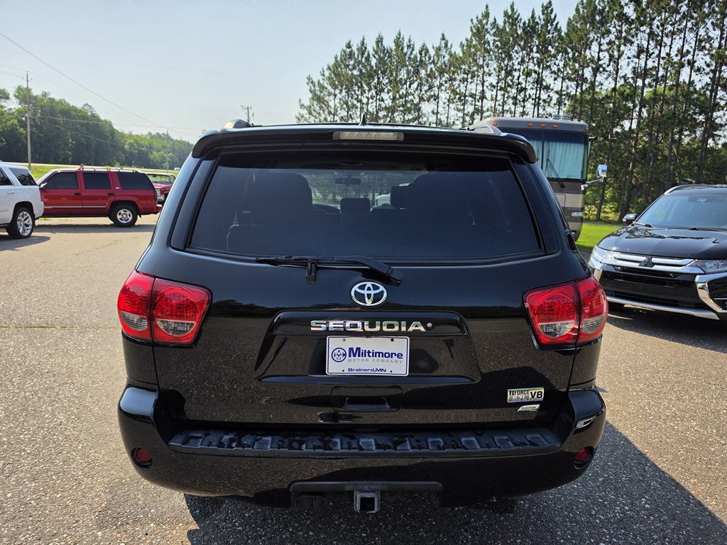 2016 Toyota Sequoia Image 3