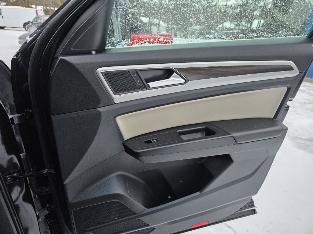 2018 Volkswagen Atlas Image 30