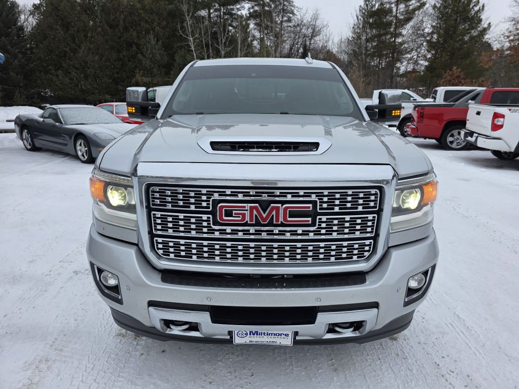2018 GMC Sierra Image 9