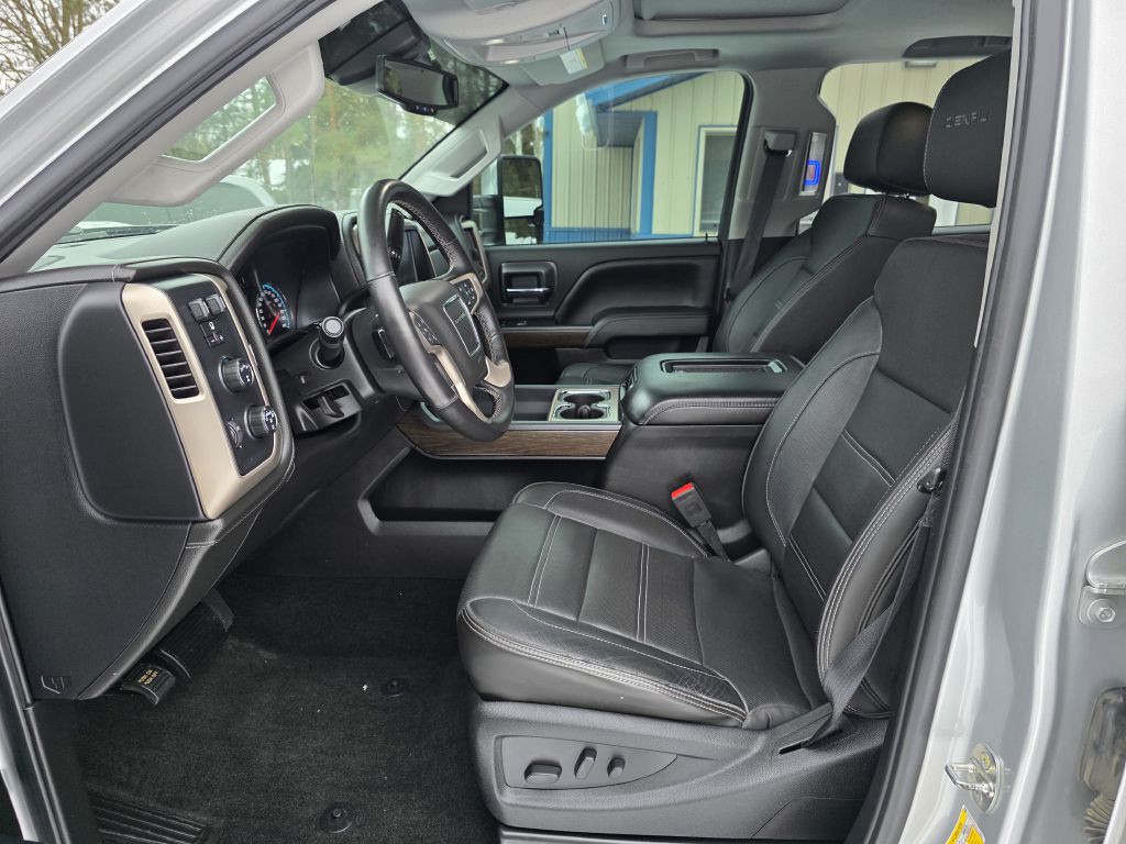 2018 GMC Sierra Image 12