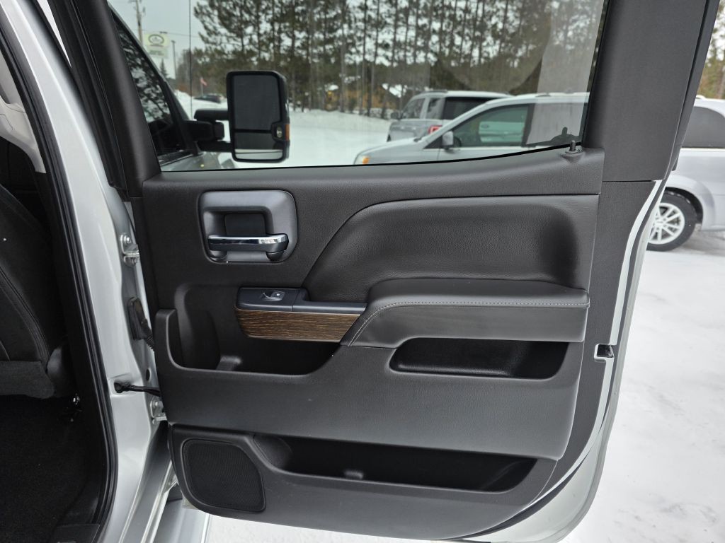 2018 GMC Sierra Image 24