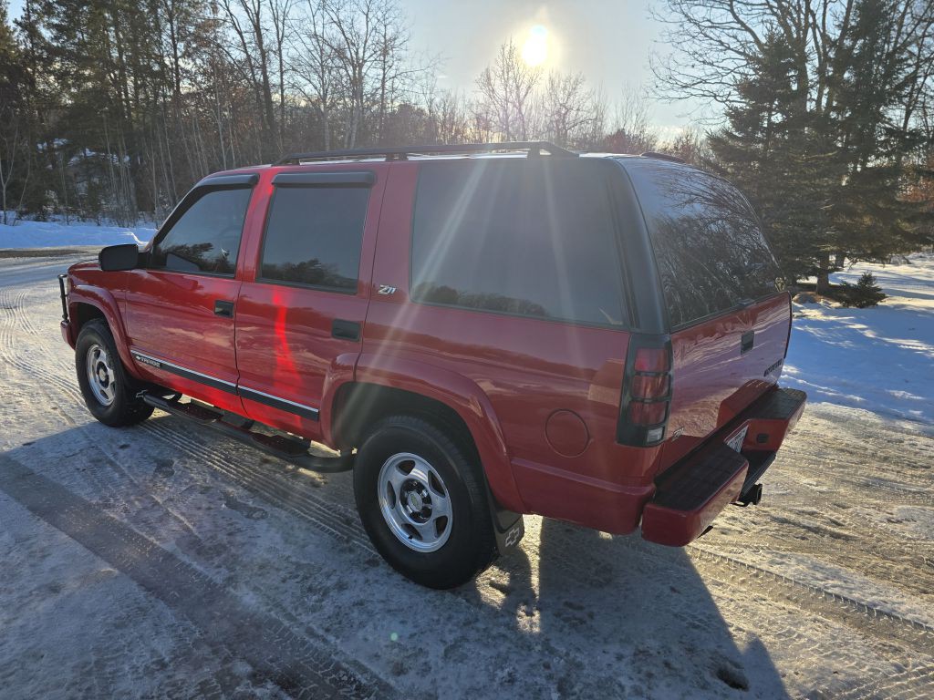 2000 Chevrolet Tahoe Image 4