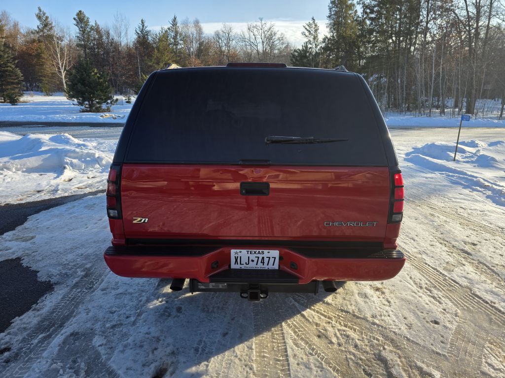 2000 Chevrolet Tahoe Image 5
