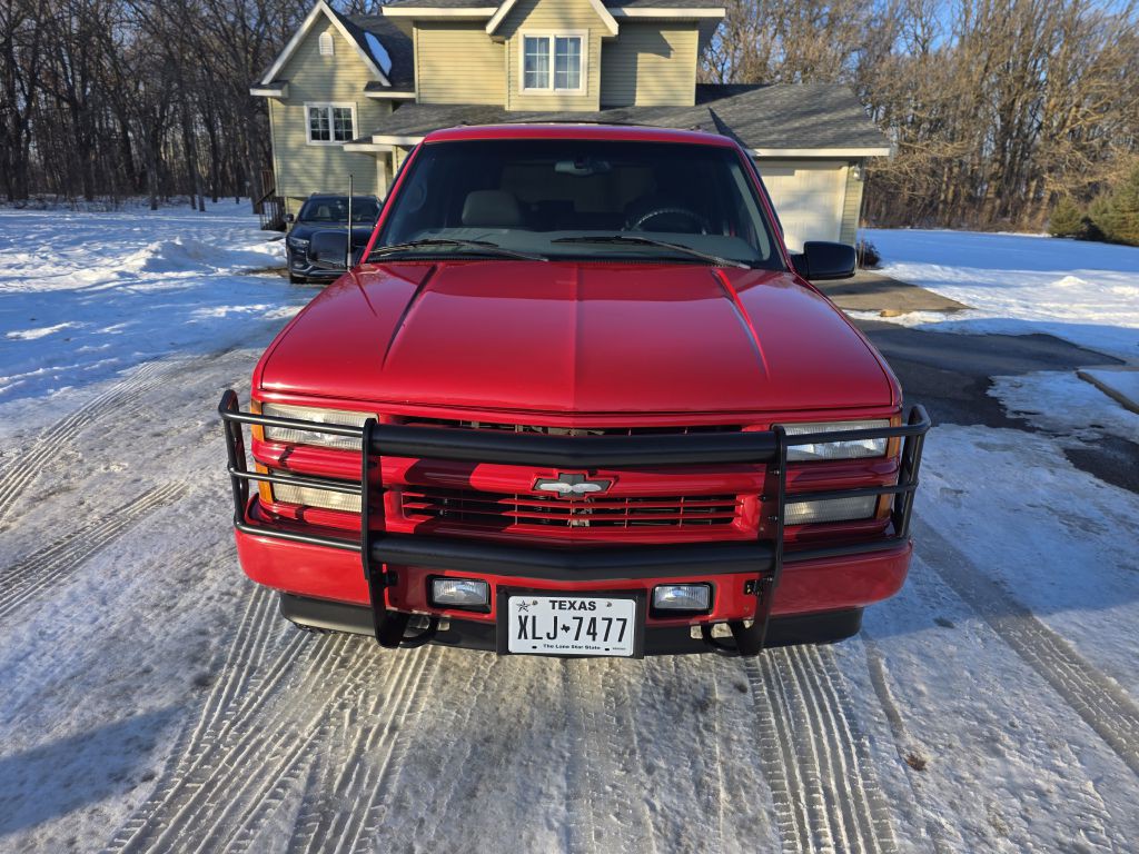 2000 Chevrolet Tahoe Image 9