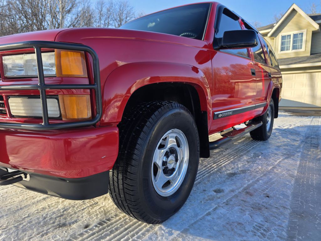 2000 Chevrolet Tahoe Image 11