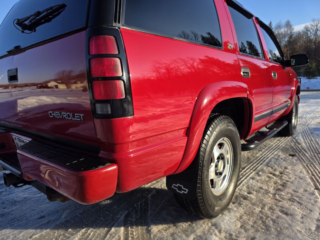 2000 Chevrolet Tahoe Image 14