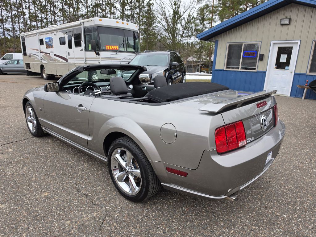 2008 Ford Mustang Image 3