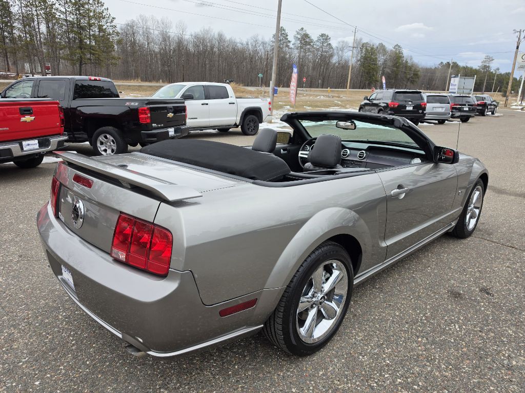 2008 Ford Mustang Image 5