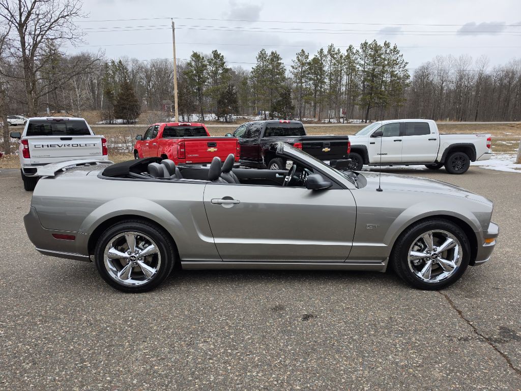 2008 Ford Mustang Image 6