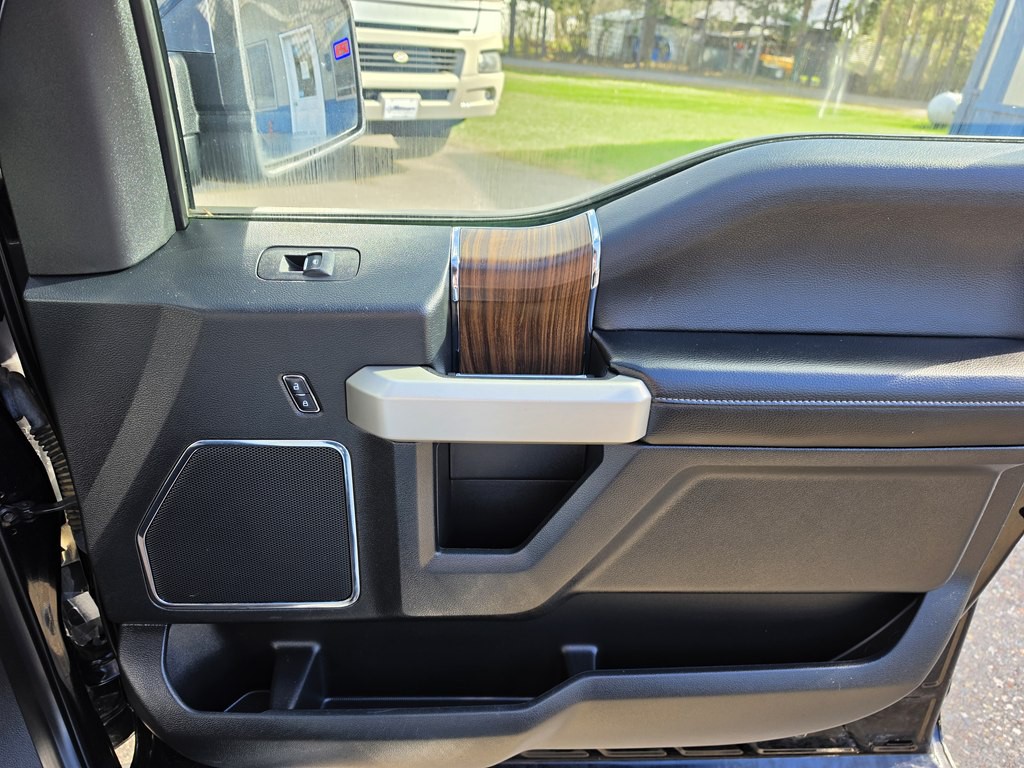 2016 Ford F-150 Image 23