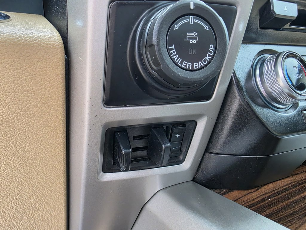 2016 Ford F-150 Image 18