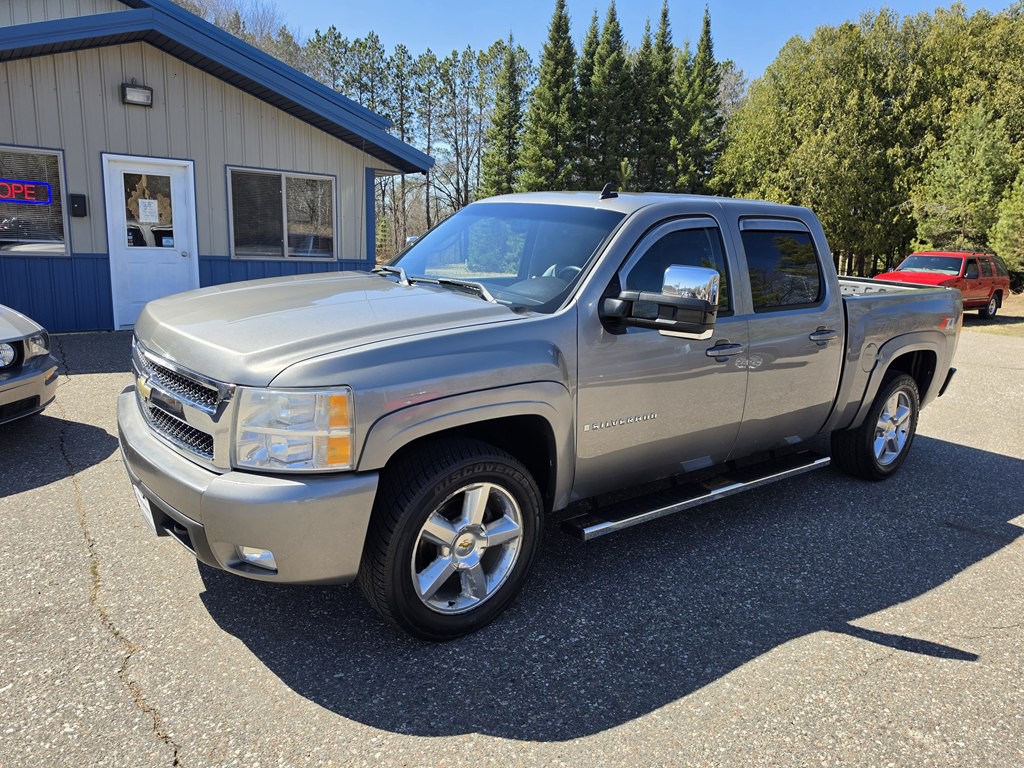 2008 Chevrolet Silverado 1500 Image 2