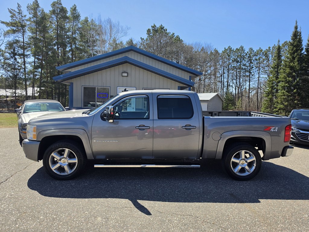 2008 Chevrolet Silverado 1500 Image 3