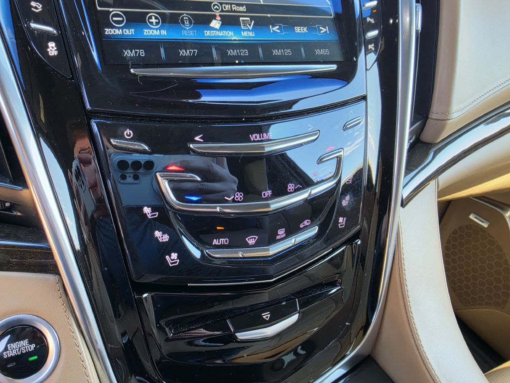 2019 Cadillac Escalade Image 18