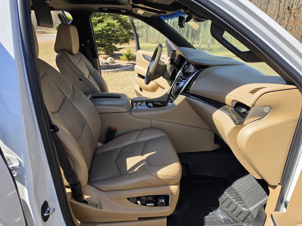 2019 Cadillac Escalade Image 31